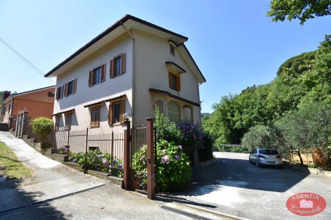 Villetta Bi-trifamiliare in Vendita a Stella