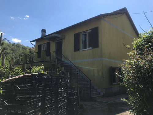 Casa indipendente in vendita a Cicagna (GE)