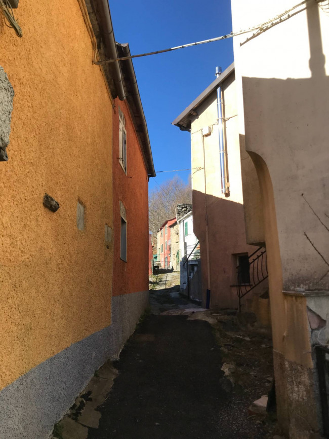 Casa indipendente in vendita a Torriglia (GE)