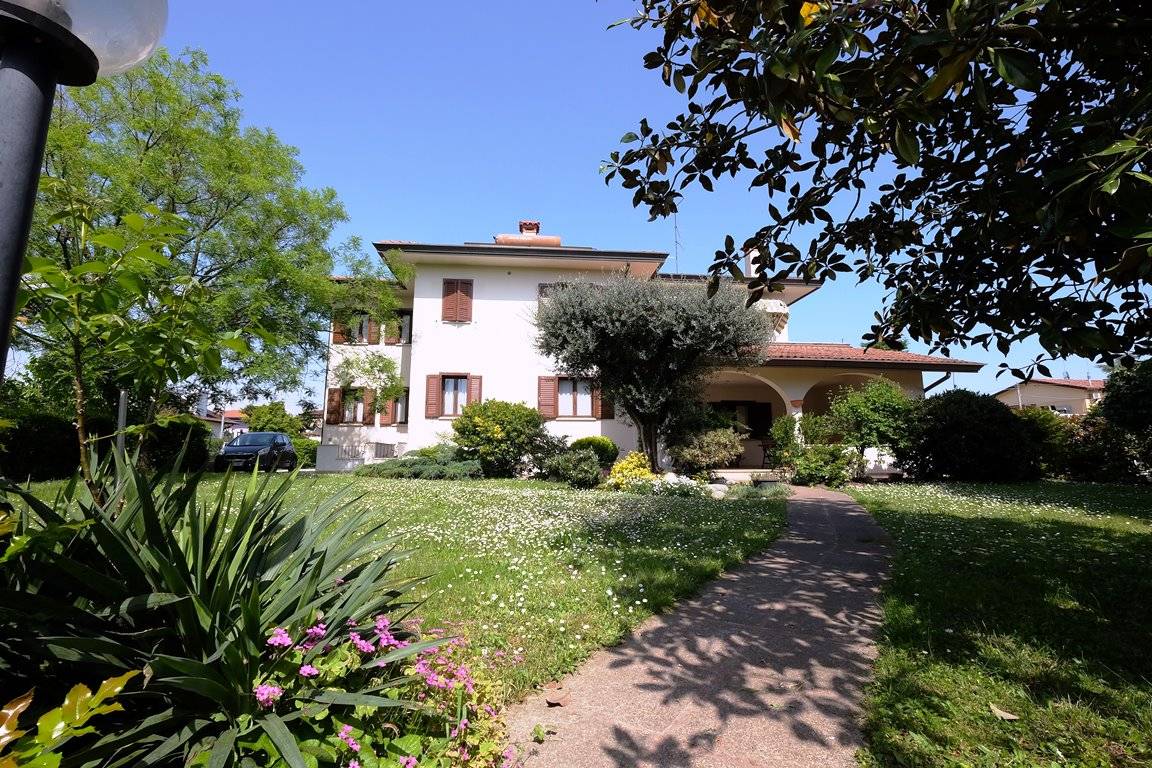 Villa in vendita Pordenone