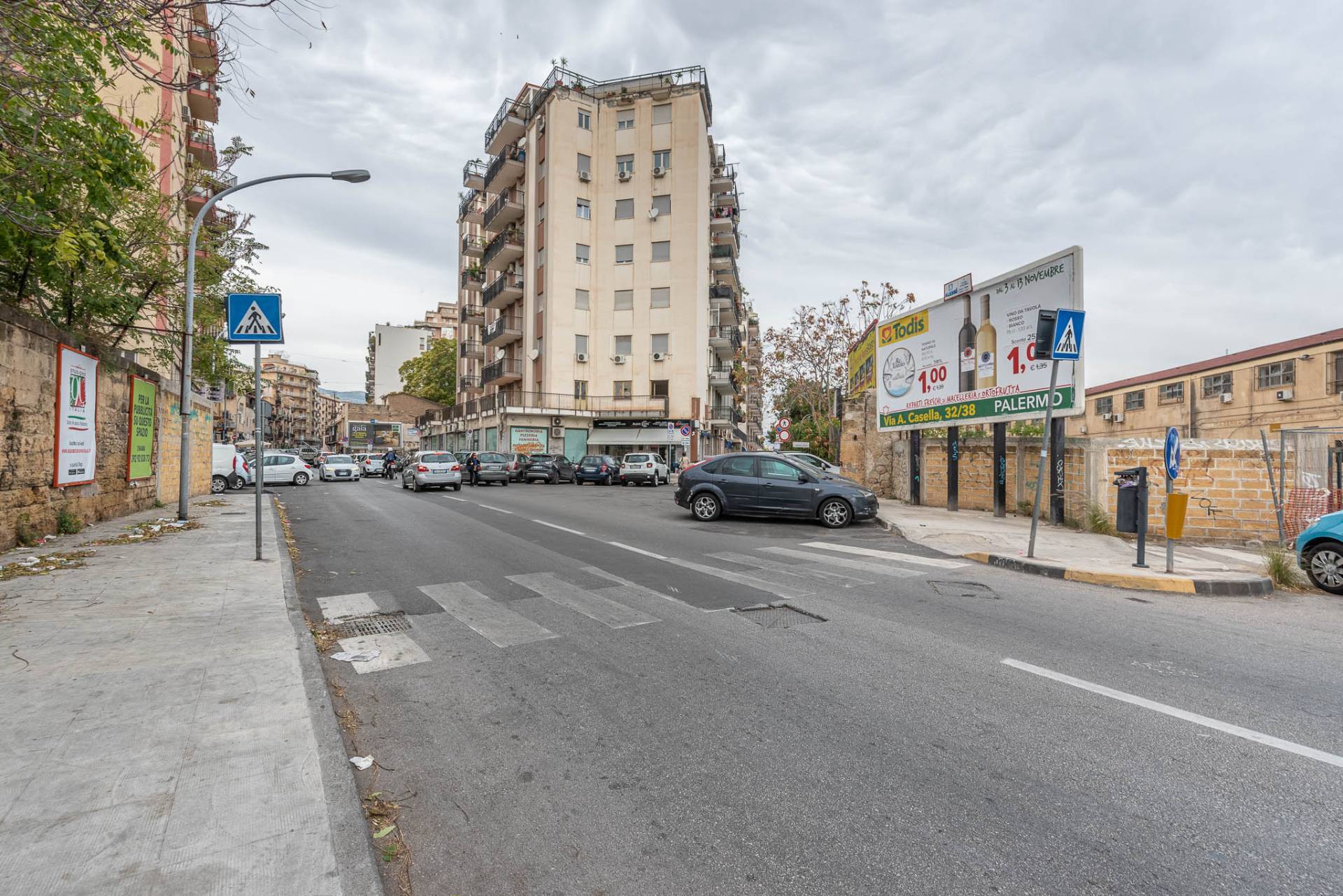 Fondo commerciale in vendita a Malaspina, Palermo (PA)