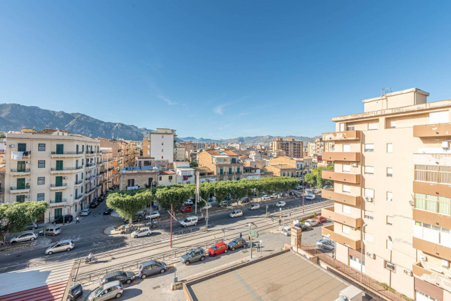 Appartamento in vendita a Corso Dei Mille, Palermo (PA)