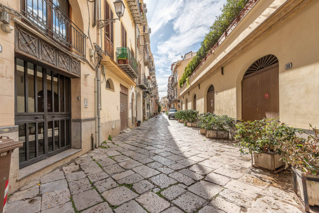 Appartamento in vendita a Centro Storico, Palermo (PA)