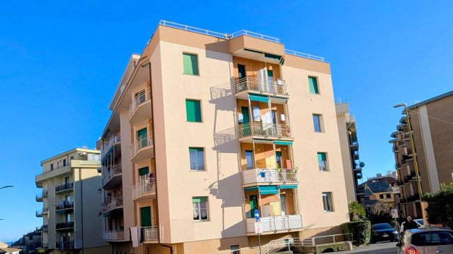 Appartamento in Affitto a Arenzano