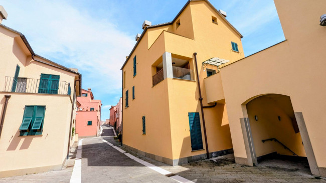  for Rent to Cogoleto