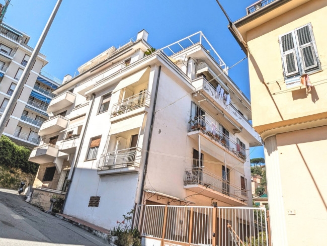 Appartamento in Affitto a Arenzano