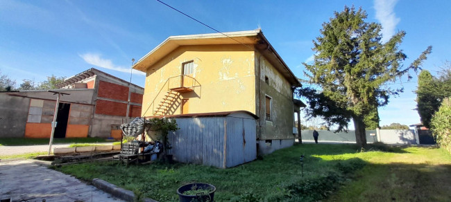 Villa in vendita a Pozzolengo (BS)