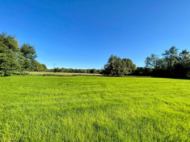 Terreno agricolo in vendita a Volta Mantovana (MN)