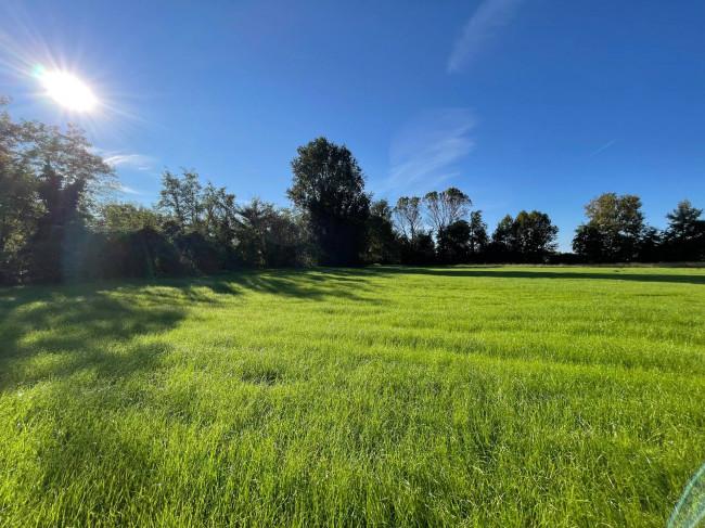 Terreno agricolo in vendita a Volta Mantovana (MN)