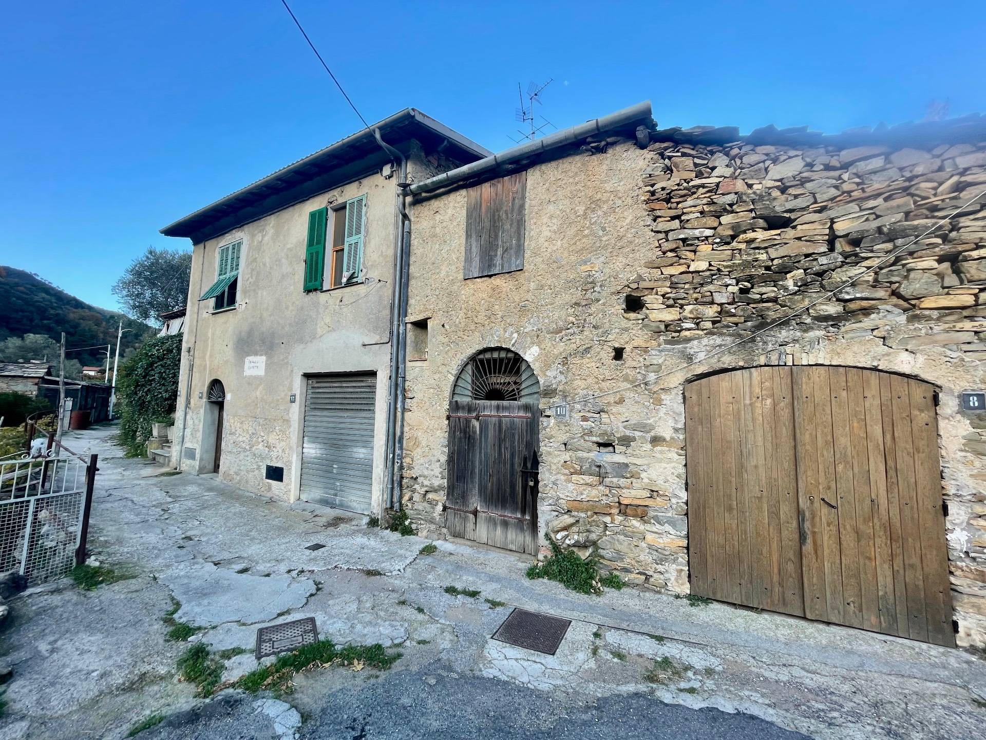 Villetta a schiera in vendita a Montalto Carpasio (IM)