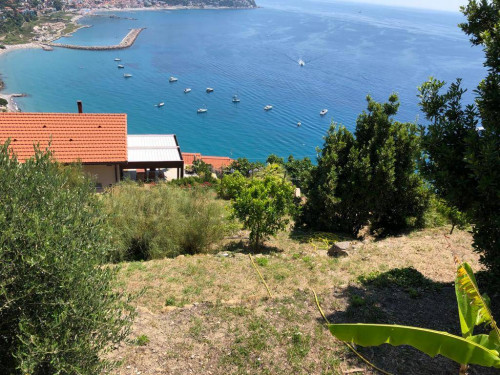 Villa in vendita a Bordighera (IM)