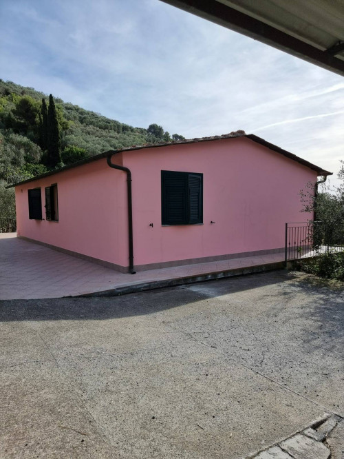 Villa in vendita a Imperia (IM)