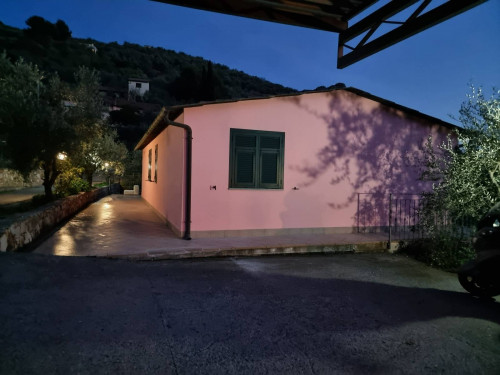 Villa in vendita a Imperia (IM)