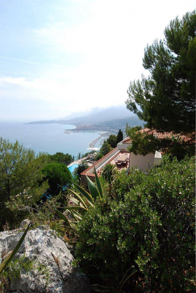 Villa in vendita a Ventimiglia (IM)