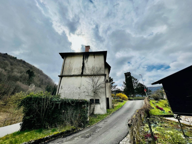 Casa singola in vendita a Taipana