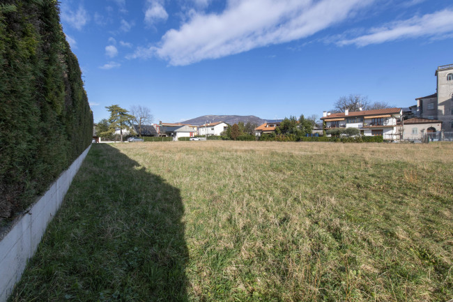 Terreno edificabile in vendita a Gorizia