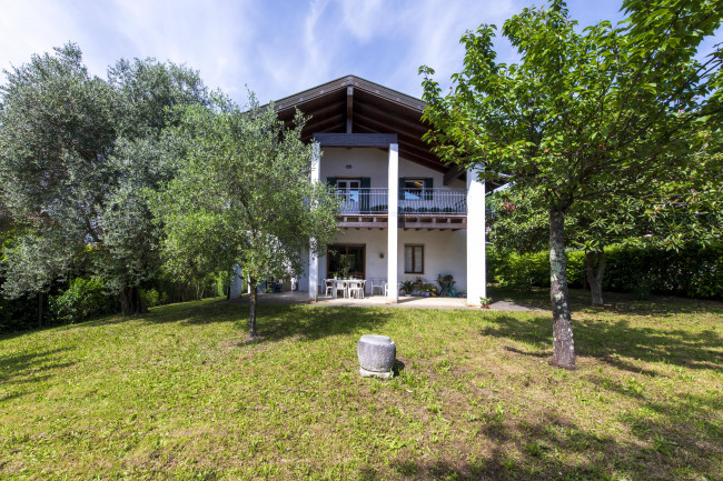 Villa in vendita a Capriva del Friuli