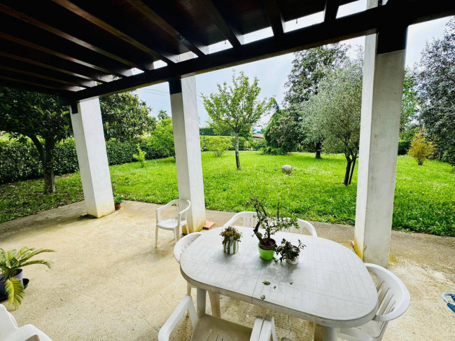 Villa in vendita a Capriva del Friuli