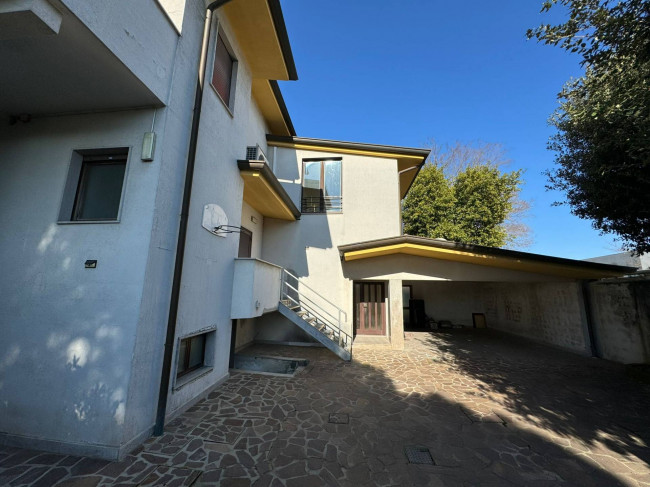 Villa in vendita a Gorizia