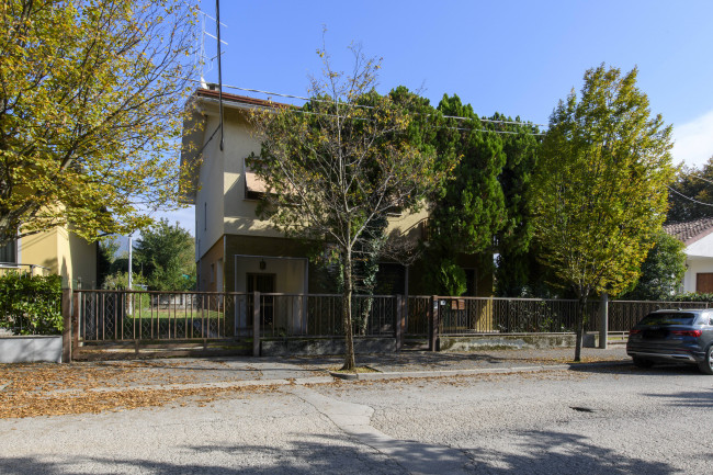 Villa in vendita a Gorizia