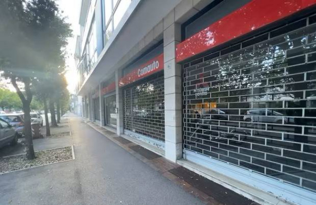 Attività commerciale in affitto/vendita a Gorizia