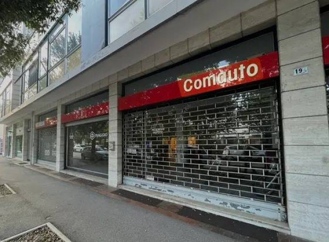 Locale commerciale in affitto a Gorizia