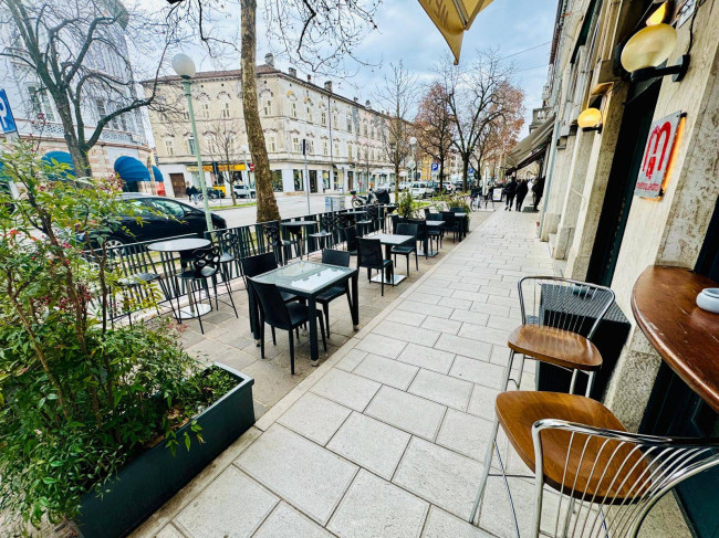 Locale commerciale in affitto a Gorizia