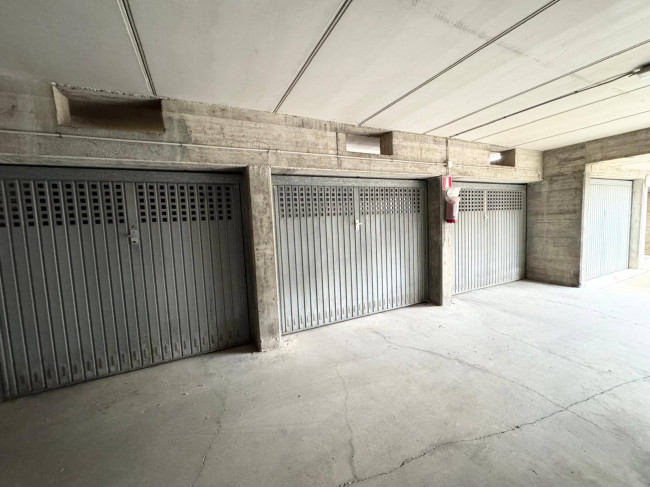 Box o garage in vendita a Gorizia