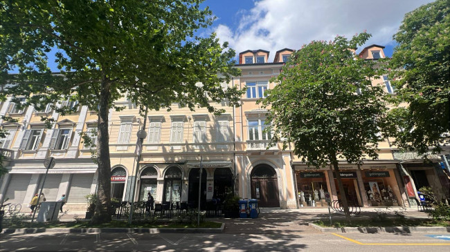 Locale commerciale in affitto a Gorizia