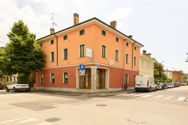 Stabile/Edifico/Palazzo in vendita a Gorizia