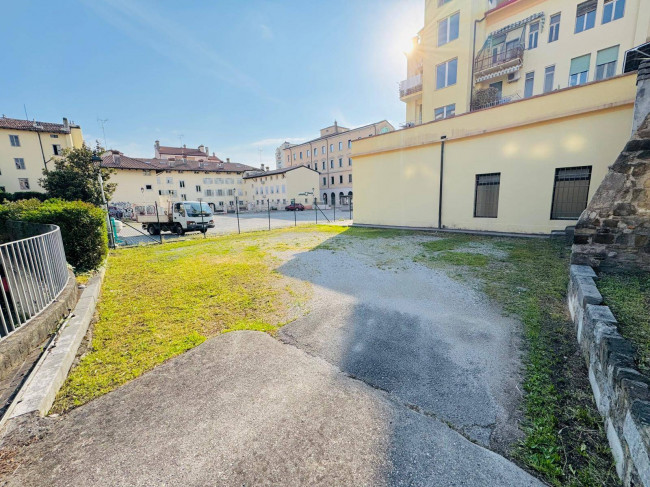 Locale commerciale in affitto a Gorizia