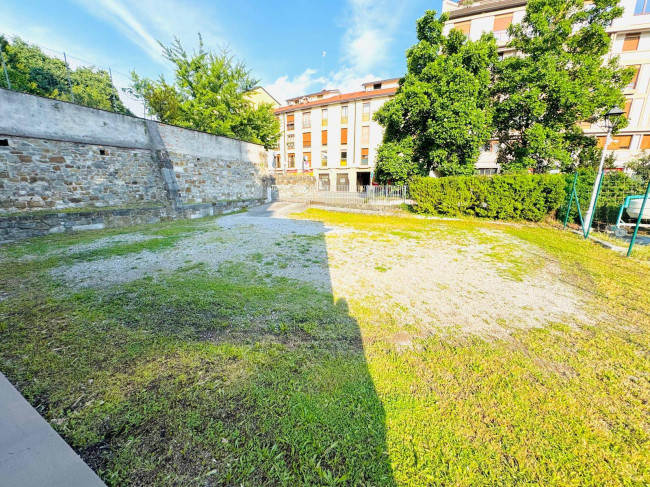 Locale commerciale in affitto a Gorizia
