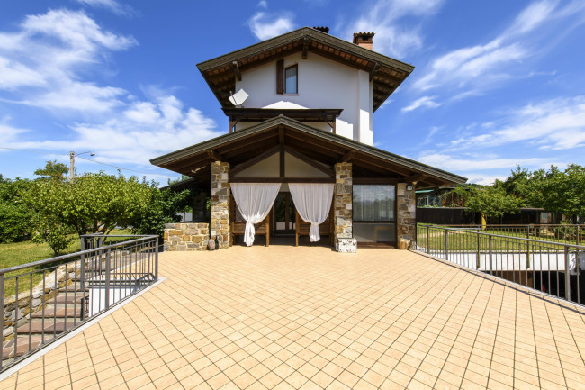 Villa in vendita a San Floriano del Collio