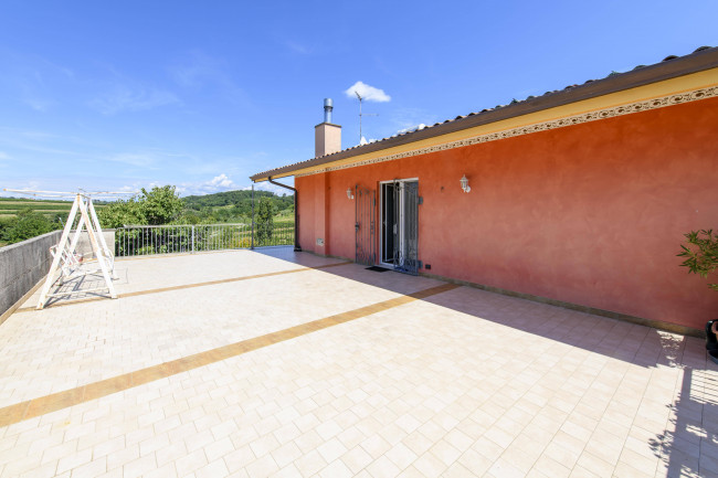 Villa in vendita a San Floriano del Collio