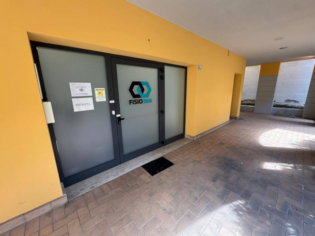 Locale commerciale in affitto a Gorizia