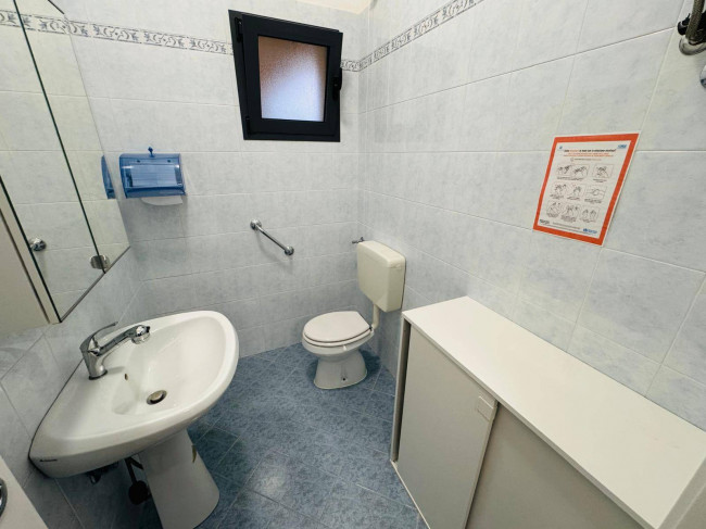 Locale commerciale in affitto a Gorizia