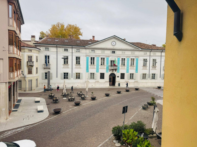 Locale commerciale in affitto a Gorizia