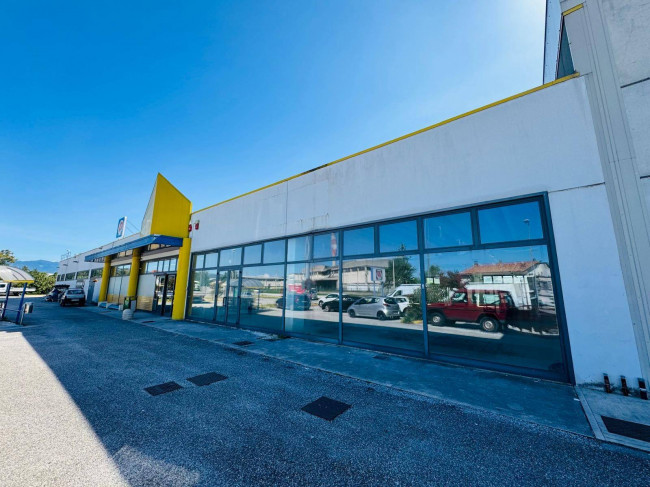 Capannone in affitto a Savogna d'Isonzo