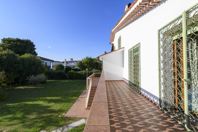 Villa in vendita a Castions di Strada