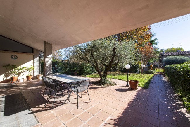 Villa in vendita a Romans d'Isonzo