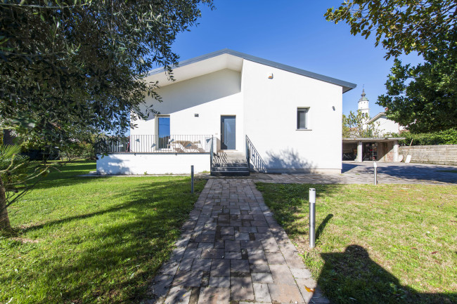 Villa in vendita a Moraro
