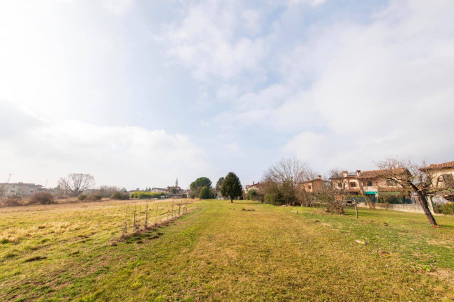 Casa singola in vendita a Capriva del Friuli