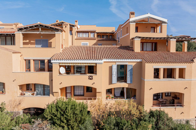 Appartamento in vendita a Arzachena