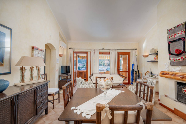 Appartamento in vendita a Arzachena