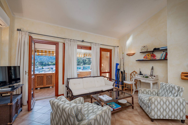 Appartamento in vendita a Arzachena