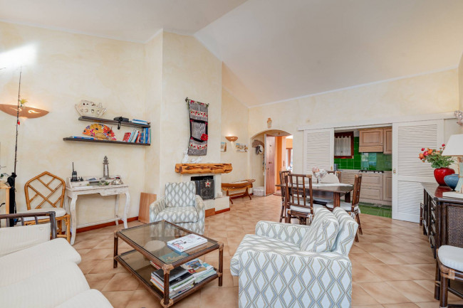 Appartamento in vendita a Arzachena