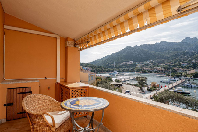 Appartamento in vendita a Arzachena