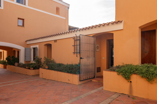 Appartamento in vendita a Arzachena