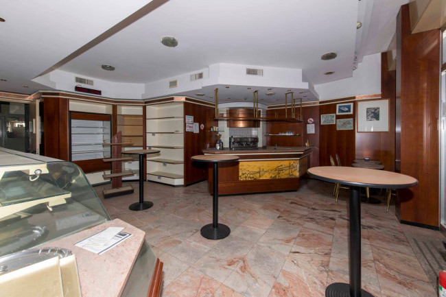 Locale commerciale in vendita a Gorizia