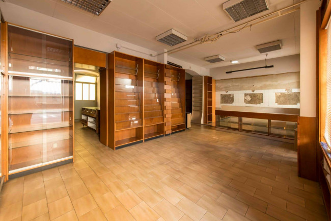 Locale commerciale in affitto a Gorizia